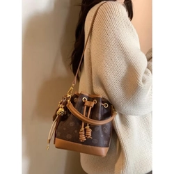 túi xách bucket kèm charm xinh 544347