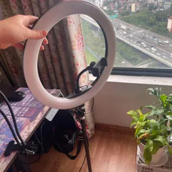 Đẻn livestram kèm kẹp điện thoại, đường kính 30cm 687799