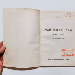 Văn Học Việt Nam 1945 - 1954 
_ Mã Giang Lân

 732835
