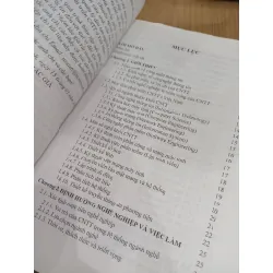 Công nghệ thông tin-Định hướng học tập, nghiên cứu và phát triển nghề nghiệp - TS. Nguyễn Văn Sinh, TS. Trần Mạnh Hà chủ biên 603868