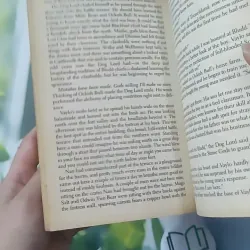 [MIỄN PHÍ BỌC SÁCH] A Sword from Red Ice - J.V. Jones 1027225