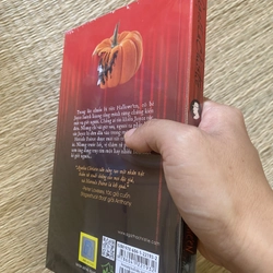 Án Mạng Tiệc Hallowe'en - Agatha Christie nguyên seal 275411