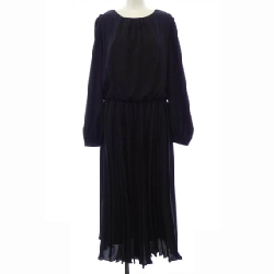 Không tiêu đề UNTITLED Váy liền