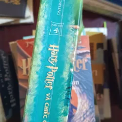 Harry Potter và Chiếc Cốc Lửa số La Tinh 4 nhũ bạc 493127