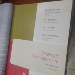 STRATEGIC MANAGEMENT text & cases 543013