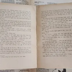 BA LẦN BỊ KẾT ÁN (Tiểu thuyết về Georgi Dimitrov)  726876