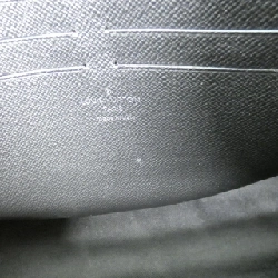 Túi xách Louis Vuitton Monogram Eclipse Pochette Voyage MM M61692 619103