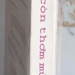 Ngón Tay Mình Còn Thơm Mùi Oải Hương 701699