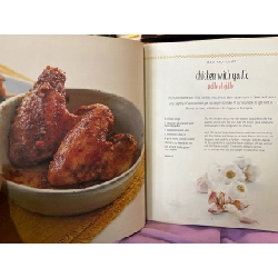 Tapas and other Spanish plates to share 999526