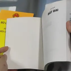 Combo: Bộ Luật Lao Động Của Nước Cộng Hòa XHCN Việt Nam, Luật Đất Đai 727363