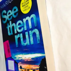 Ngoại văn cũ – See Them Run (Marion Todd) | Bìa mềm 748424