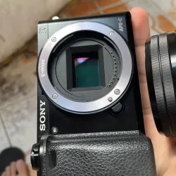 body sony a6000 kèm 1 pin 1 sạc dây đeo 607319