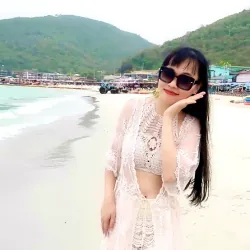 Trang phục bikini váy áo ren màu trắng dáng lưới phù hợp đi biển 1024404