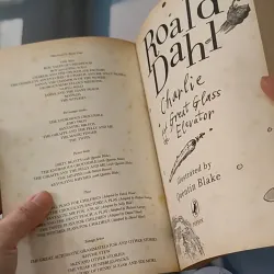 [XƯA] Charlie and the Great Glass Elevator (1995) - Roald Dahl 1033597