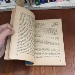 II Sách Xưa: Chăm Sóc Trẻ Từ Sơ Sinh Đến Ba Tuổi - Bác Sĩ Đỗ Hồng Ngọc - 1979 599924