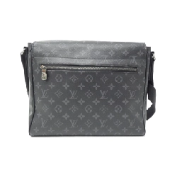 Túi đeo vai Louis Vuitton Monogram Eclipse District MM M44001 613030