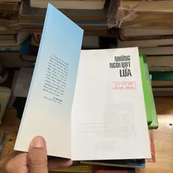 II Những Ngòi Bút Lửa (Tuyển Tập Những Bài “Thời Sự Và Suy Nghĩ” Đã Đăng Trên Tuổi Trẻ 700455