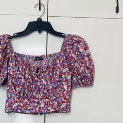 Áo nữ kiểu, croptop, size S, còn mới 1012716