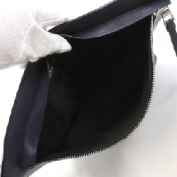 Túi đeo vai Loewe Tee Messenger 316 36 P37 - Hàng hiệu Authentic 776509