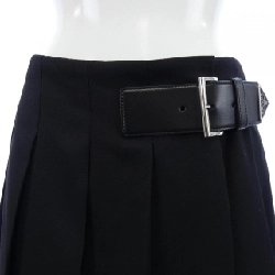 Chân váy logo tam giác PRADA P123UE S221 155E 649254