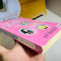 [Sách 2hand từ US] Like new 90% - BALLET SHOES - Noel Streatfeild 476664
