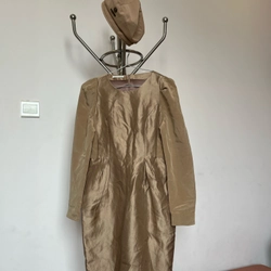 Váy liền thân màu be size S thiết kế 328571