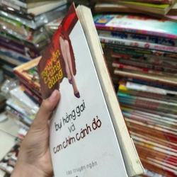 Bụi hồng gai và con chim cánh đỏ 🌱 551099