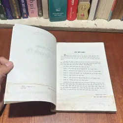 II Nhà Văn Trong Nhà Trường: Nguyễn Du - Lê Thu Yến - 2002 789433