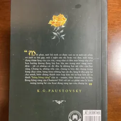 [TRUYỆN NGẮN] Bông hồng vàng & Bình minh mưa - K.G.Paustovsky 695913