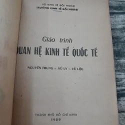 Giáo trình QUAN HỆ KINH TẾ QUỐC TẾ. Trường KT Đối ngoại HCM in năm 1989 790160