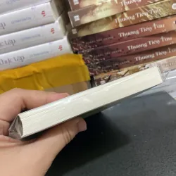 (Văn học kinh điển) - Bà cô già & truyện ngắn chọn lọc - Edith Wharton 976182