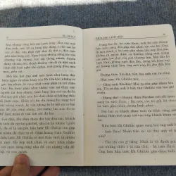 GIỮA HAI LINH HỒN - M.DELLY 574348