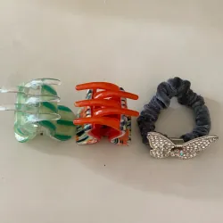 Combo 4: 1 Ví giả da secondhand + 3 Đồ cài / cột tóc 601415