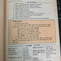 MODERN ENGLISH FOR VIETNAMESE STUDENT (BOOK THREE) - LÊ BÁ KÔNG 1043069