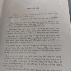 tác phẩm của A.E. Phéc-xman có tựa đề Kỷ Niệm Về Đá.
(1974) 573929
