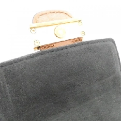 Túi đeo hông Louis Vuitton Monogram Dauphine BB M68621 609464