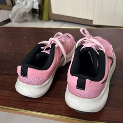 Giày Nike hồng mua tại store Japan 674884