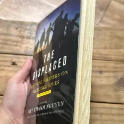 The Displaced - Viet Thanh Nguyen 729035