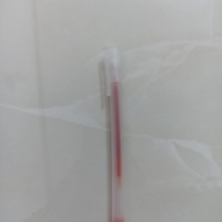 40 ngòi bút xanh 0.5 tặng 1 bút bi đỏ như hình còn mới 464117