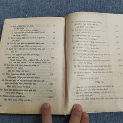 VẤN ĐỀ VĂN HỌC KỊCH 548239