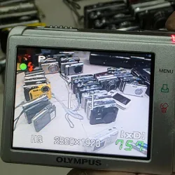 Máy ảnh compact Olympus Fe150 màu sám bạc (dùng tốt) 701140