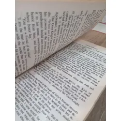 Knights of dark renown - David Gemmell