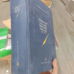 Tuyển tập lý luận phê bình văn học 1945-2015 362483