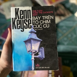 Bay Trên Tổ Chim Cúc Cu