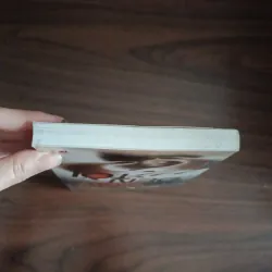 Những ý nghĩ đen tối 933975