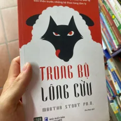 Sách Trong bộ lông cừu