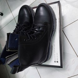 Giày da kiểu dáng harness boots đen cỡ 42. 140709