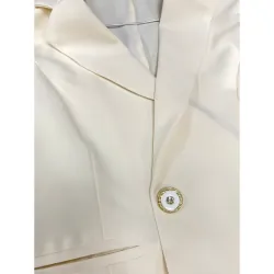 MỚI 95%***ÁO BLAZER NỮ MÀU TRẮNG BE/TRẮNG NGÀ- TAY LỬNG- *SIZE M*