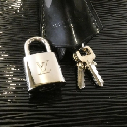 Túi Louis Vuitton Epi Electric Alma PM M4032N - Hàng hiệu Chính hãng 765957