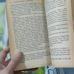 [MIỄN PHÍ BỌC SÁCH] [XƯA] Postmortem (1994) - Patricia Cornwell 1027583